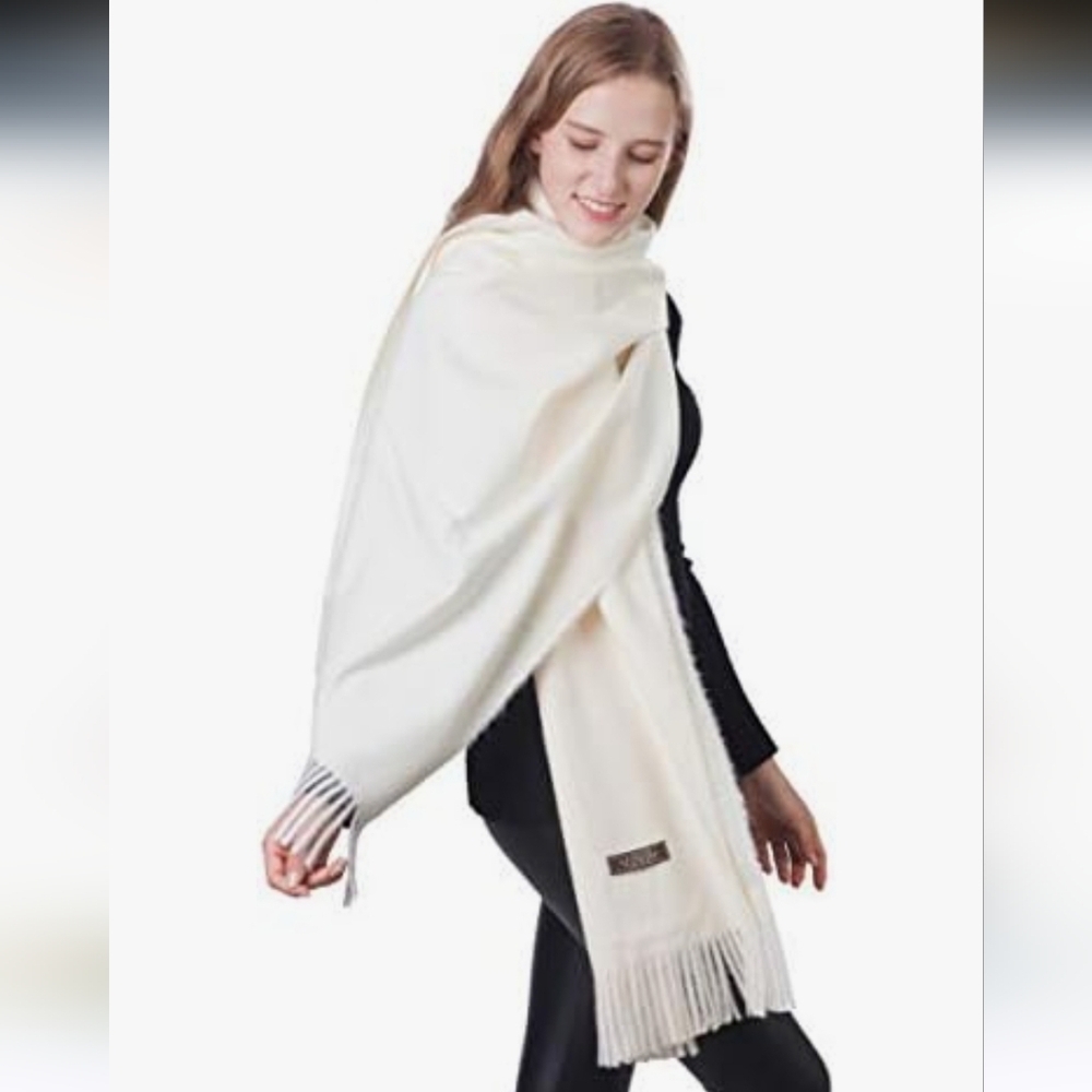A Sund Cashmere And Wool Blend Classic Cream Fringe Throw Shawl Scarf